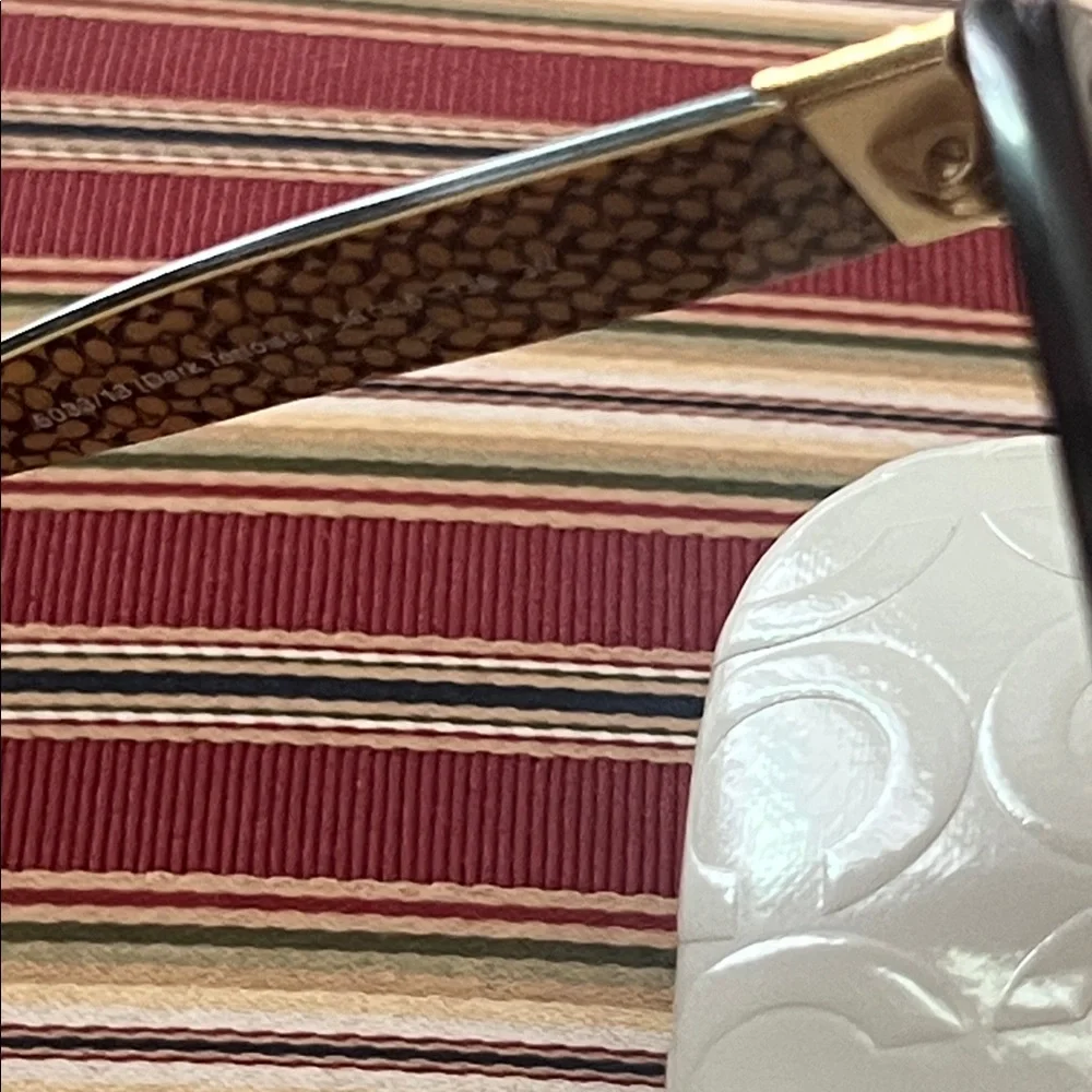 Coach  “frames” - Picture 4 of 10